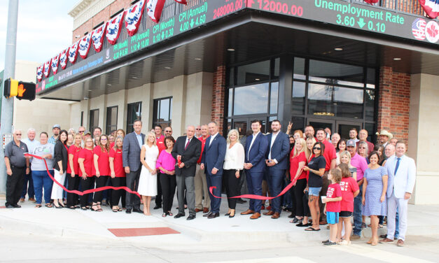 AmeriState Bank celebrates Grand Opening